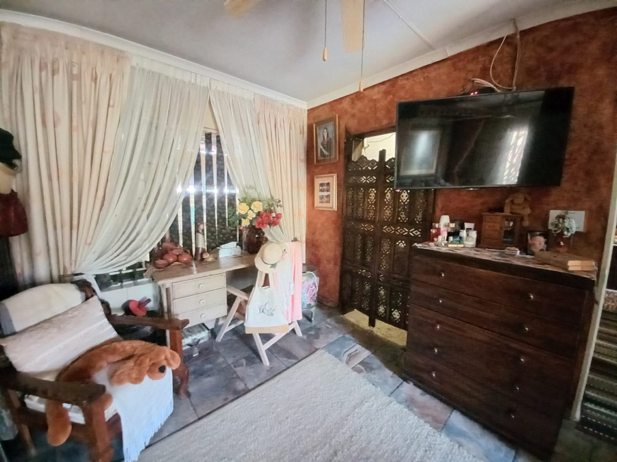 2 Bedroom Property for Sale in Safari Gardens North West